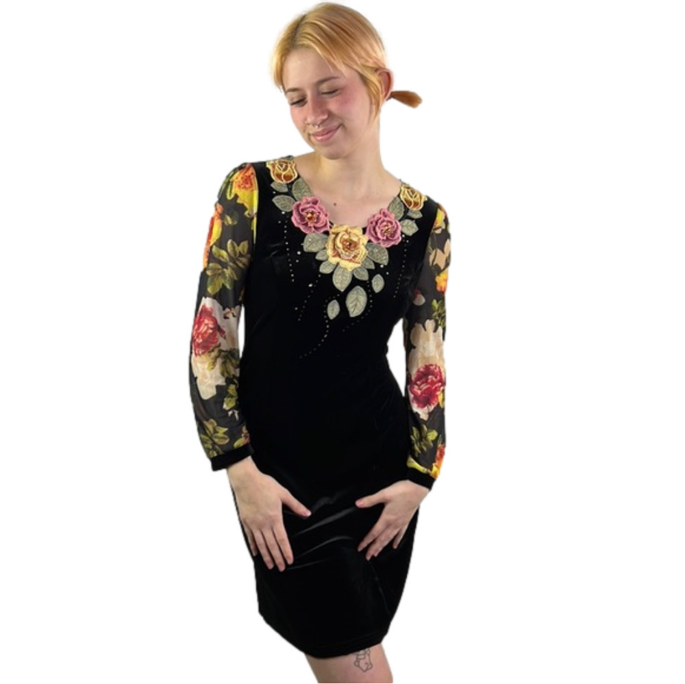 AULADY Sheer Floral Sleeves with Floral Rosettes Velvet Sheath Dress